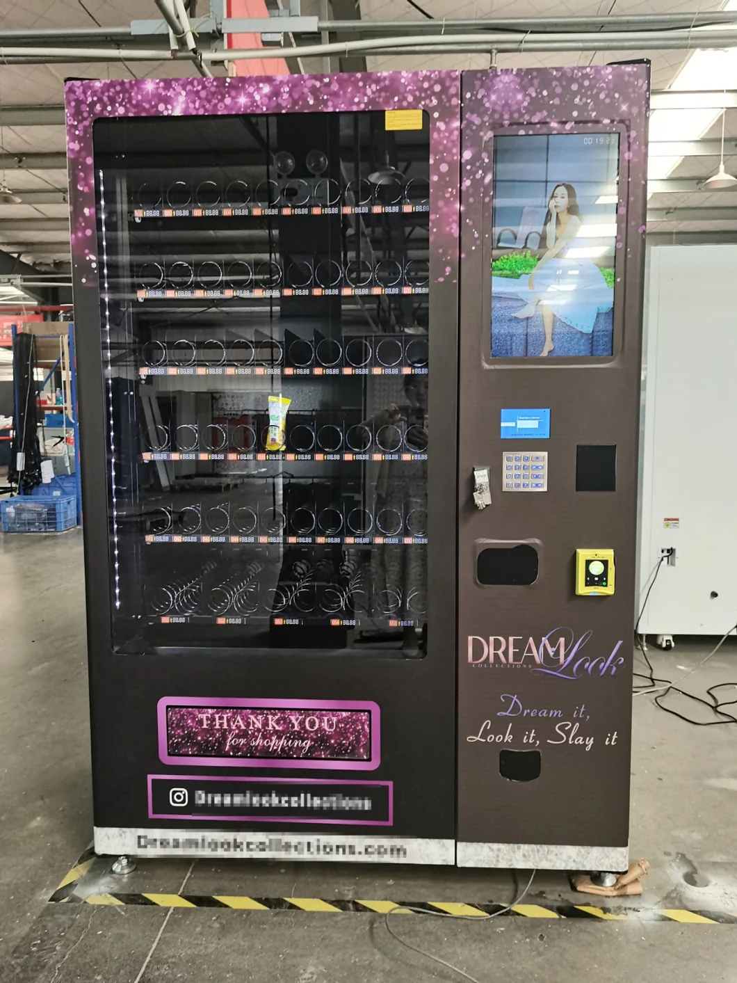 Customization Wrapping Vending Machine for Makeup