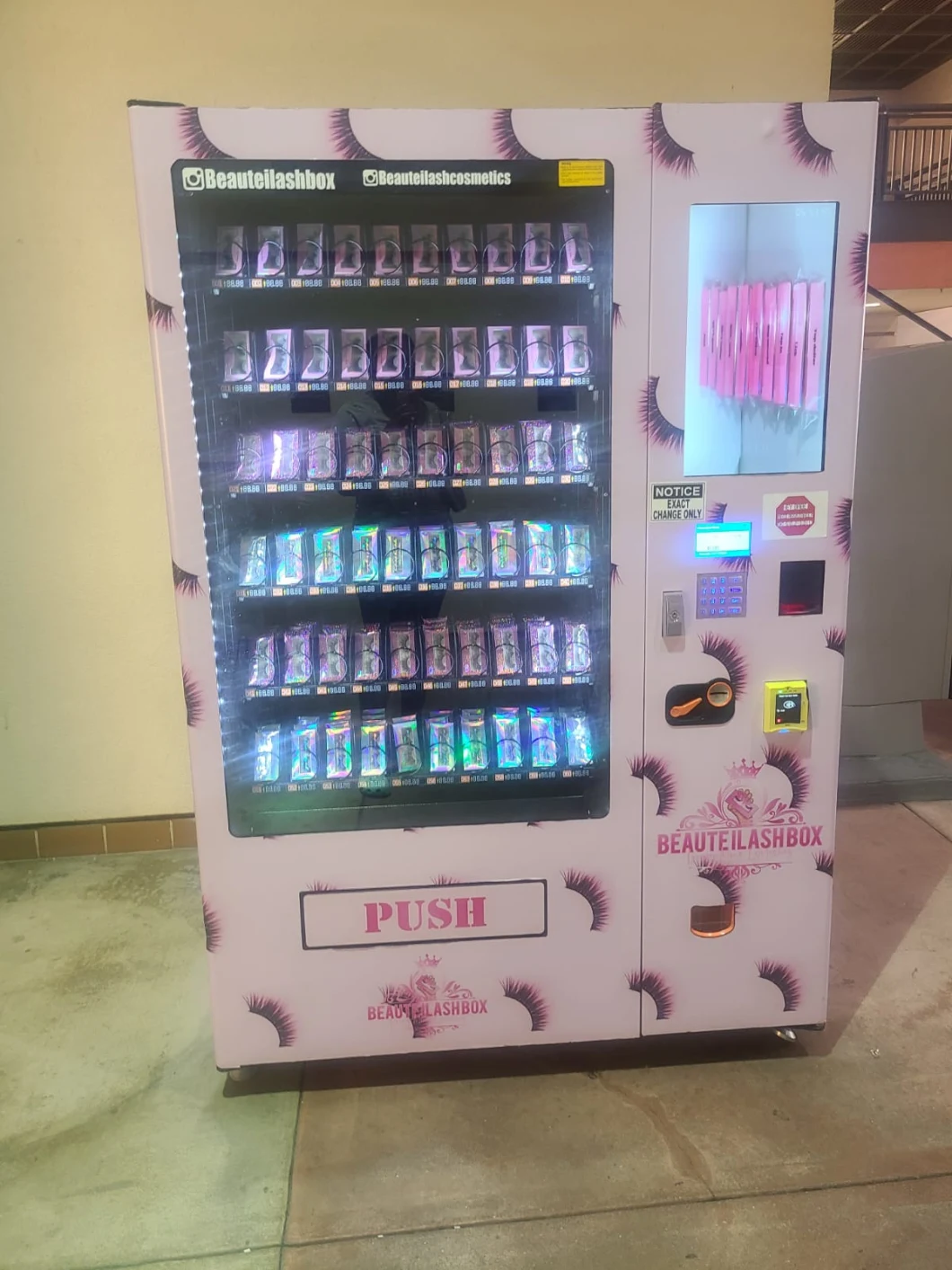 Top Vendor for Beauty Lashes Hair Makeup Vending Machine with Free Customization